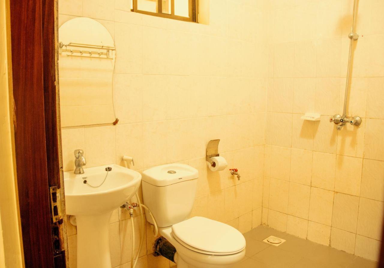 Nocleg ze śniadaniem Travellers Dar es Salaam